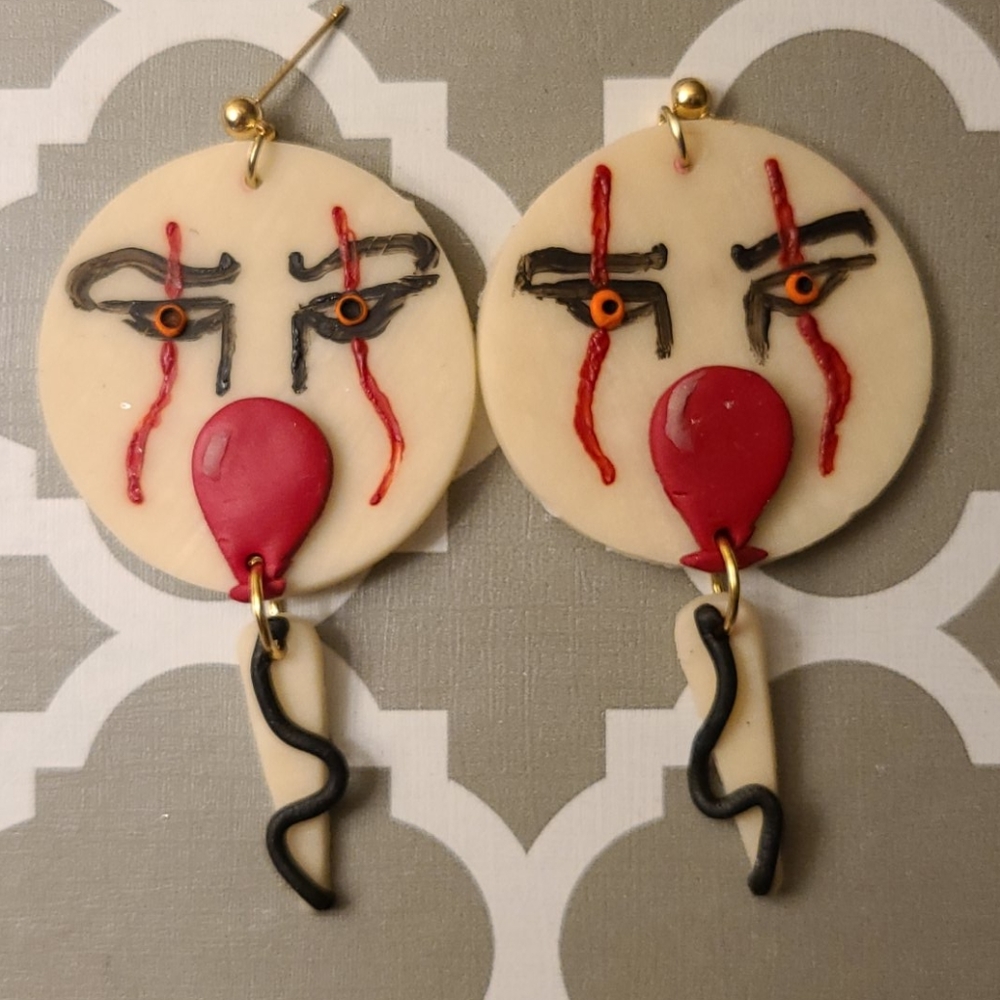 🎃IT Glow in the Dark Earrings